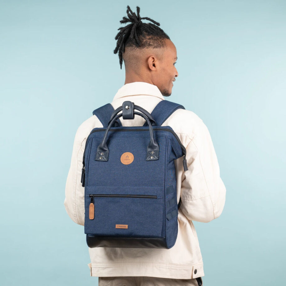 Cabaia mittelgroßer Rucksack Backpack NAMUR dunkelblau