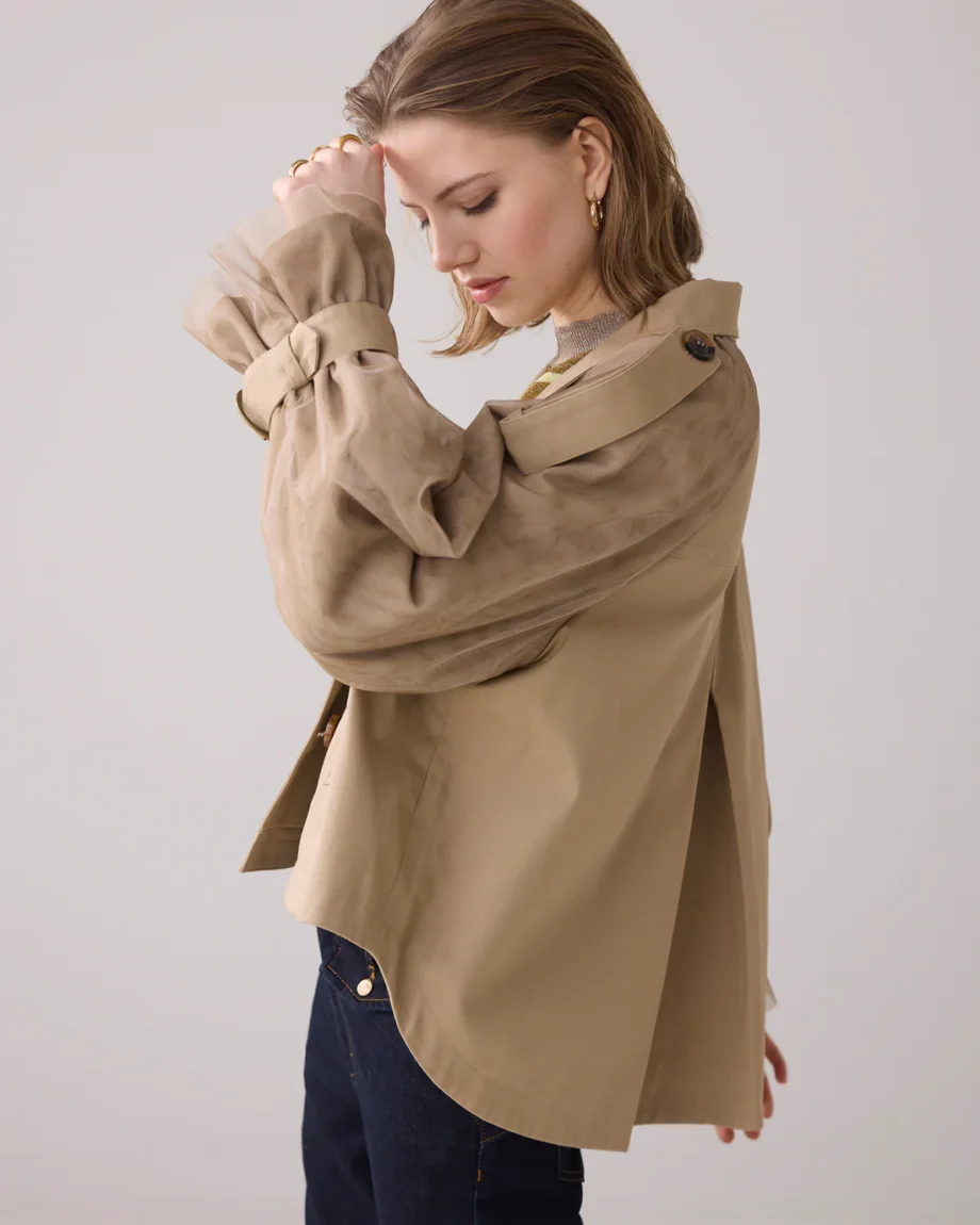 Summum 1S1220 Kurzer Trenchcoat mit Mesh-Ärmeln beige
