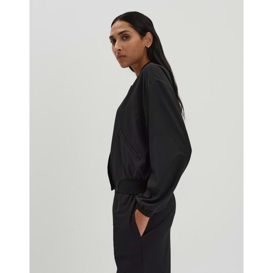 Someday NARLIE DETAIL Regular Blouson aus softem Jersey schwarz