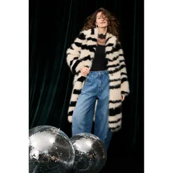 Oui Wintermantel 100170 offwhite black